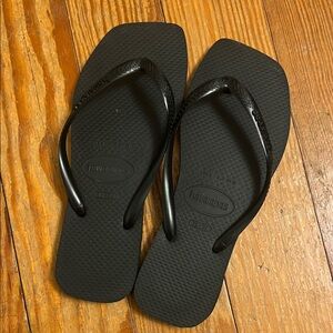 Havaianas Square Toe Flip-Flops